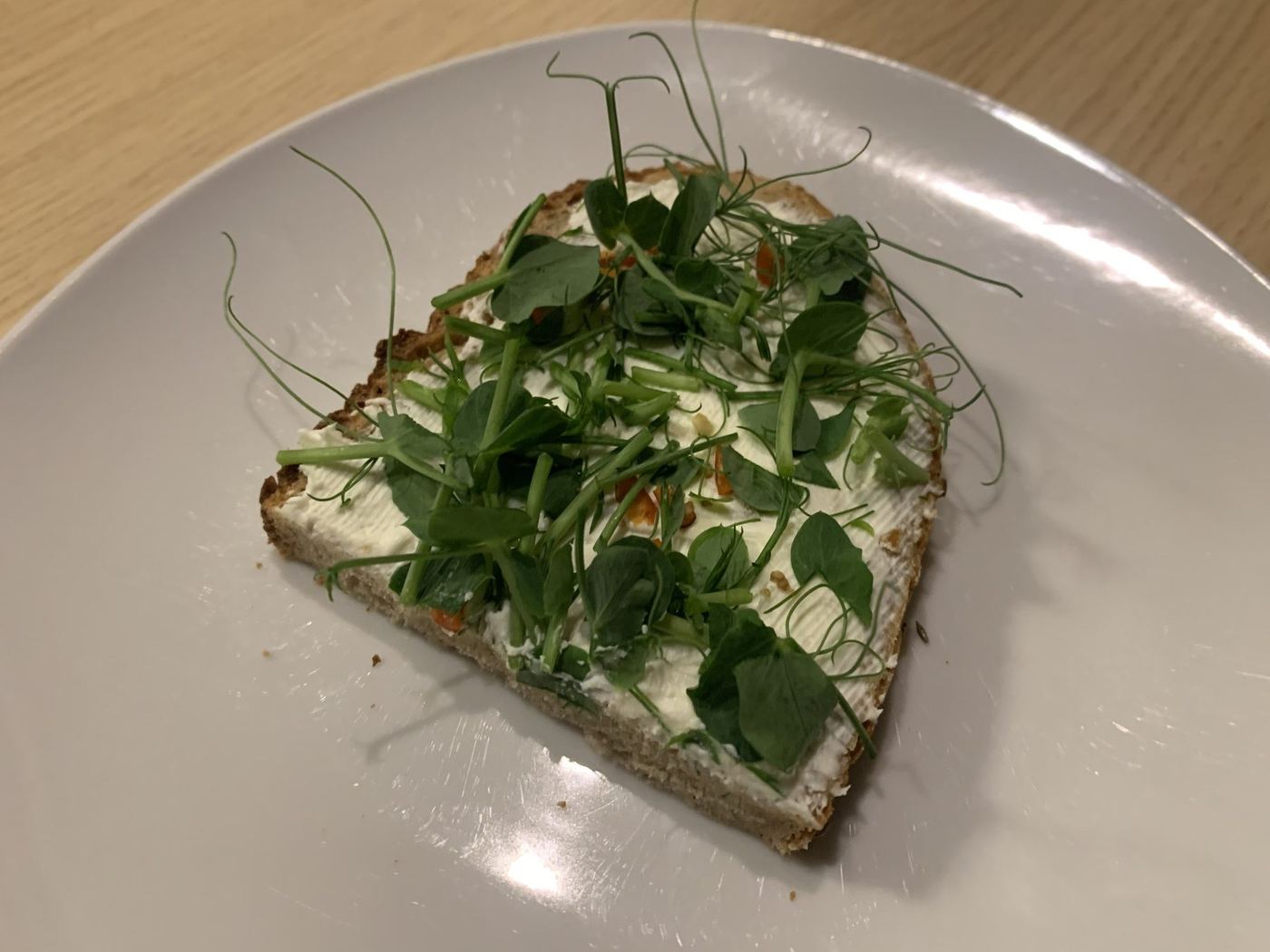 První microgreens použité na pečivu